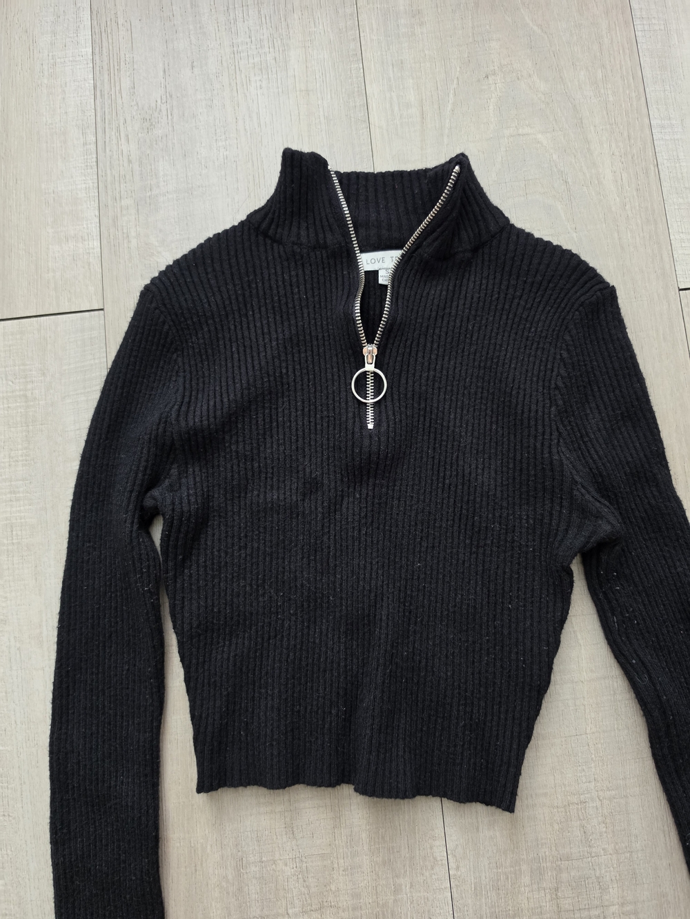 Love Tree Black Ribbed Zip-Up Mock Neck Crop Top - Picture 5 of 6